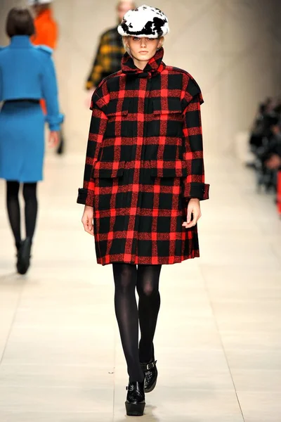 Look 13